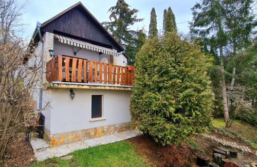 Nograd Haus | Égig Érő Fa Vendégház
