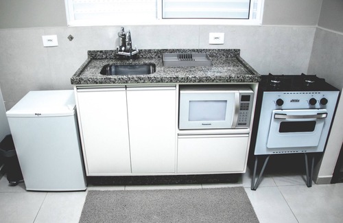 Itajuba Wohnung | Ótima kitnet prox à UNIFEI com Wi-Fi e Smart TV