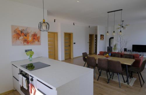 Maly Slavkov Haus | Červene maky - red poppies