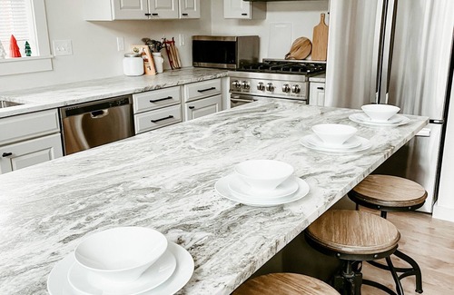 Eidelweiss Village Haus | ʕ ᴥ ʔ Mountain views, minutes to beaches, family friendly, close to N Conway.