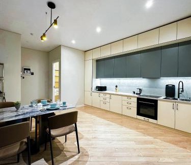 Almaty Wohnung | Апартаменты Алматы с видом на горы