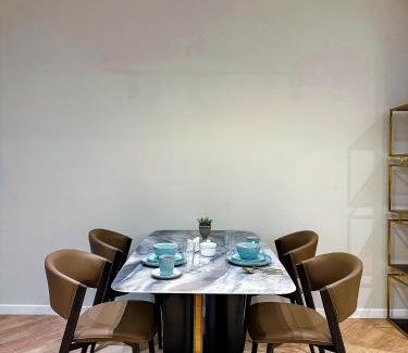 Almaty Wohnung | Апартаменты Алматы с видом на горы