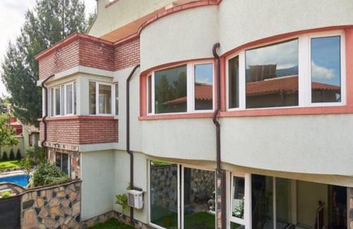 Vitosha District Wohnung | АПАРТАМЕНТ ЗА ГОСТИ "Момчил'