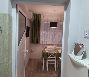 Vratsa Wohnung | Апартамент Квадратчето