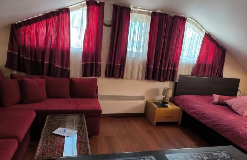 Kvartal Noviya Grad Wohnung | Апартамент-студио Б4-4-1 Божурленд