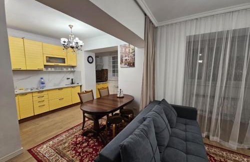 Samal-1 Wohnung | Апартамент 1