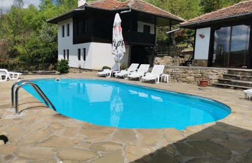 Yakovtsi Haus | АРНАТА КЪЩА