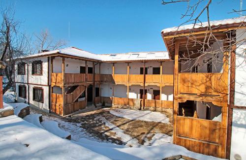 Tryavna Haus | Арт комплекс Горски дом - Трявна