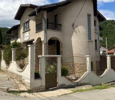 Raduil Haus | Вила Виктория