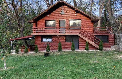 Dupnitsa Haus | ВИЛА ОРЕХИТЕ