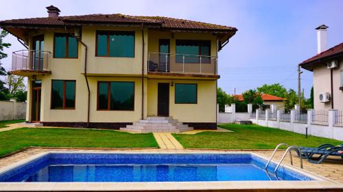 Rusalka Haus | Вила Роза - Villa Rosa