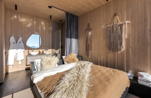 Plavya Haus | Висота 890