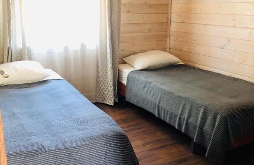 Khiytola Haus | Дом у скалы - у Архипыча