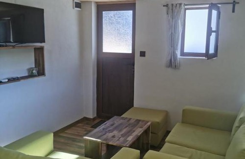 Dobrinishte Wohnung | Ергини