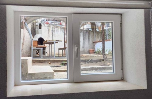 Petrich Wohnung | Имаме Епископската базилика и Статуята на Спартак 25км и 37км Мелнишки Пирамиди,