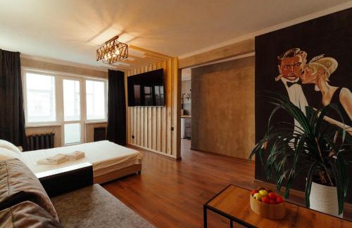 Petropavlovsk Wohnung | Квартира студия в центре Великий Гэтсби