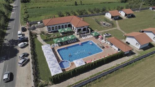 Troyan Haus | Комплекс Антик