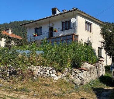 Borino Haus | Къща за гости "Домът на Краси"