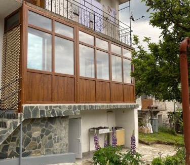 Borino Haus | Къща за гости "Домът на Краси"