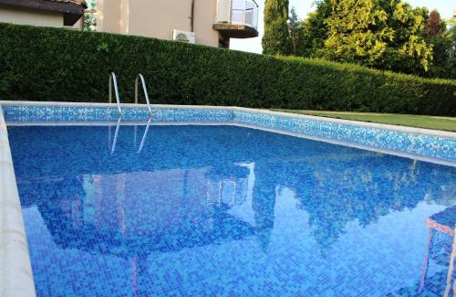 Rusalka Villa | Къща за гости ,Ива'