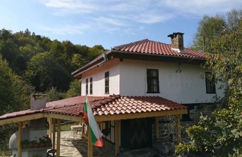 Plachkovtsi Haus | Къща за гости Ножери