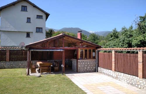 Raduil Haus | Къща за гости Релакс-Рaдуил