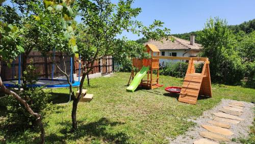 Gabrovo Haus | Къща за гости Роден Балкан