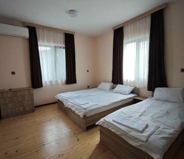 Lyaskovo Haus | Къща за гости Савана, Пловдив, летище Пловдив, Ягодово