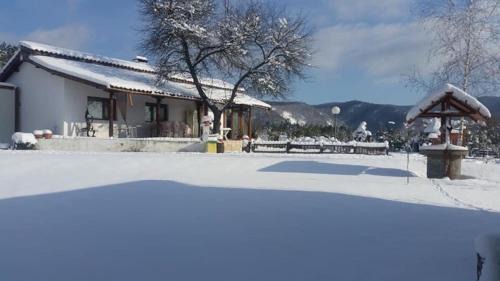 Varbitsa Haus | Къща за гости Симона яз.Тича