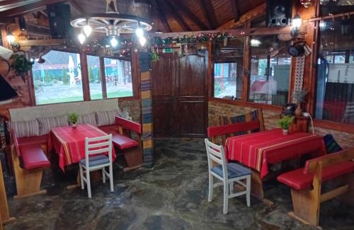 Slivek Haus | Къща за гости "Там край реката "