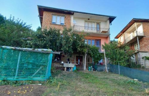 Beden Haus | Къща за гости -Тони