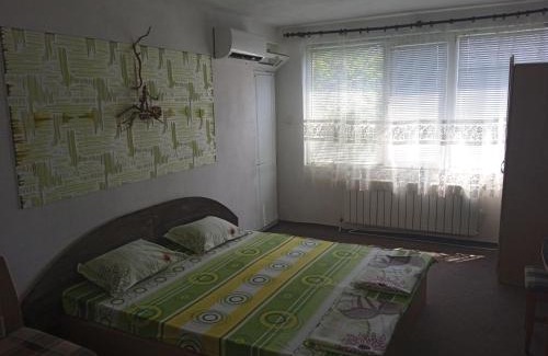 Primorsko Wohnung | Къща за гости