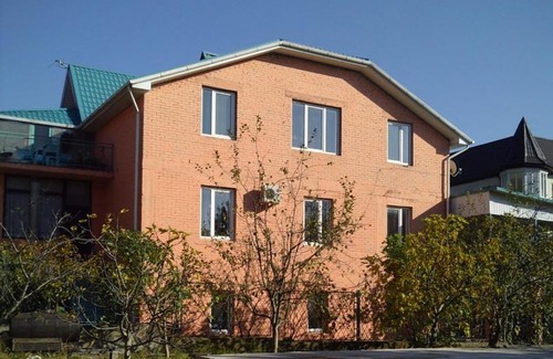 Agoy Haus | ЛИЛИЯ