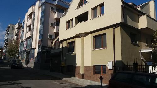 Shumen Wohnung | Нощувки Ботеви