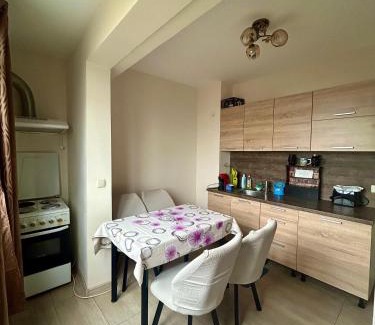 Pavolche Wohnung | ПЕТРОВ 2
