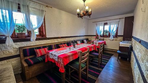 Chala Haus | Родопска къща за гости с.ЧАЛА