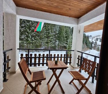 Stoykite Haus | самостоятелна къща Планински перли, дом 1 на 5 мин от ски лифт Стойките, Пампорово