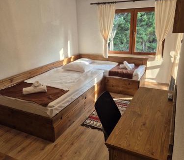 Stoykite Haus | самостоятелна къща Планински перли, дом 1 на 5 мин от ски лифт Стойките, Пампорово