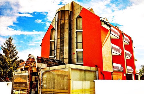 Sapareva Banya Hotel | Семеен хотел Виа Лакус