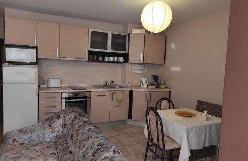 Smolyan Wohnung | Слънчев апартамент с прекрасна гледка, паркинг.