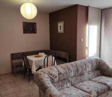 Smolyan Wohnung | Слънчев апартамент с прекрасна гледка, паркинг.
