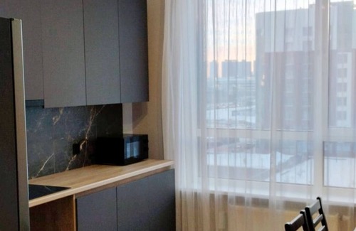 Nur-Sultan Wohnung | Современная квартира в стиле лофт с гамаком