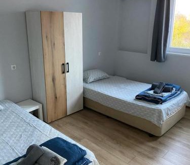 Vratsa Haus | Стаи за гости Крис