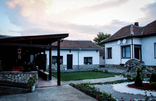 Krushuna Haus | Старата чешма
