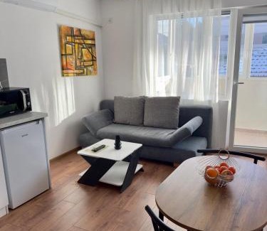 Gabrovo Wohnung | Студио за нощувки Габрово