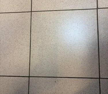 Zhezdi Wohnung | суппорт для станка