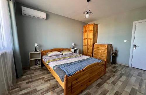 Targovishte Wohnung | Тристаен апартамент Park View