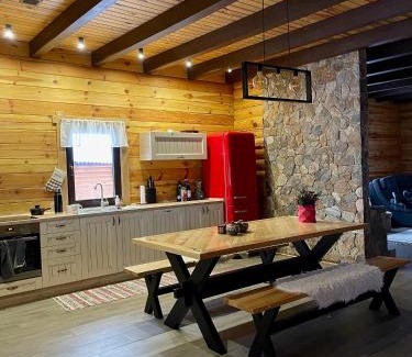 Plavya Skihütte | Тіні Предків