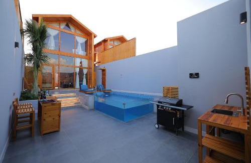 Dhahban Skihütte | أكواخ البحيرات