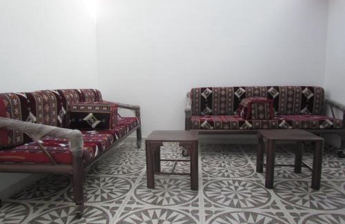 Taif Wohnung | أكواخ الدغاس غرفة بجلسه خارجيه